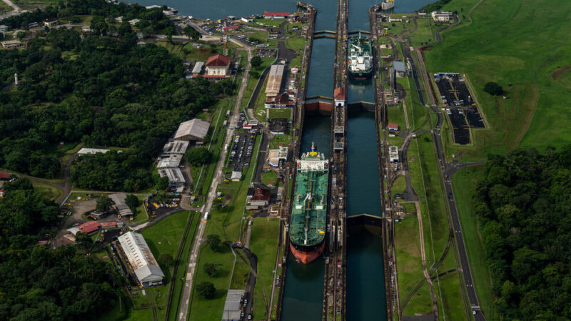 Trump Propone l’Annessione di Groenlandia e Canale di Panama: Implicazioni Geopolitiche