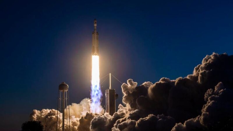 SpaceX nel 2025: Tra Successi e Sfide Tecnologiche