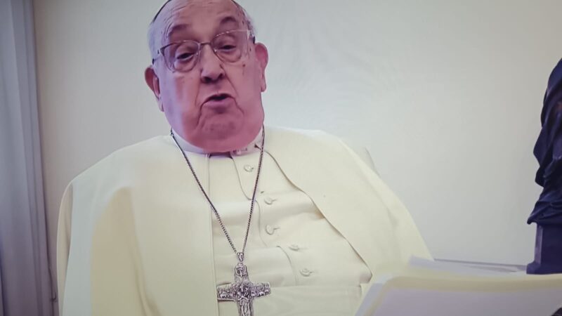 Papa Francesco Interviene in Videocollegamento al Festival di Sanremo 2025 per un Messaggio di Pace